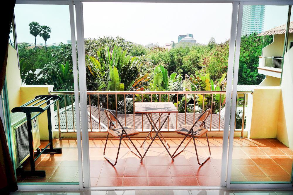 Jungle Resort Jomtien Beach Esterno foto