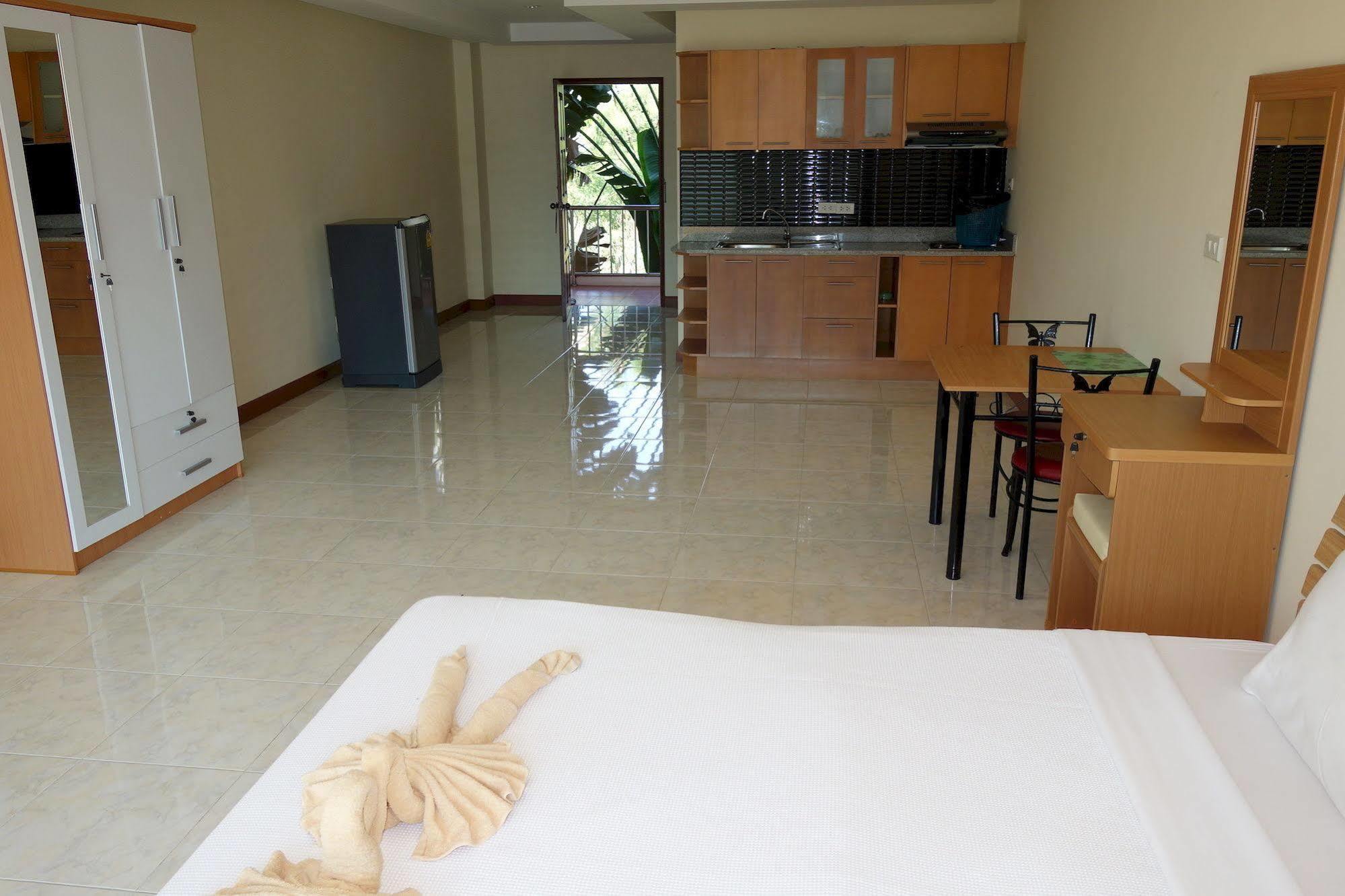 Jungle Resort Jomtien Beach Esterno foto