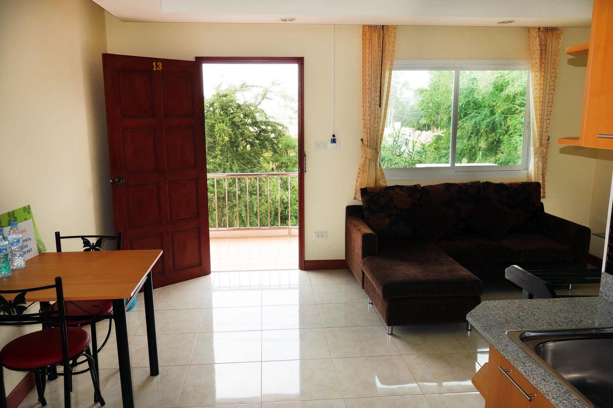 Jungle Resort Jomtien Beach Esterno foto